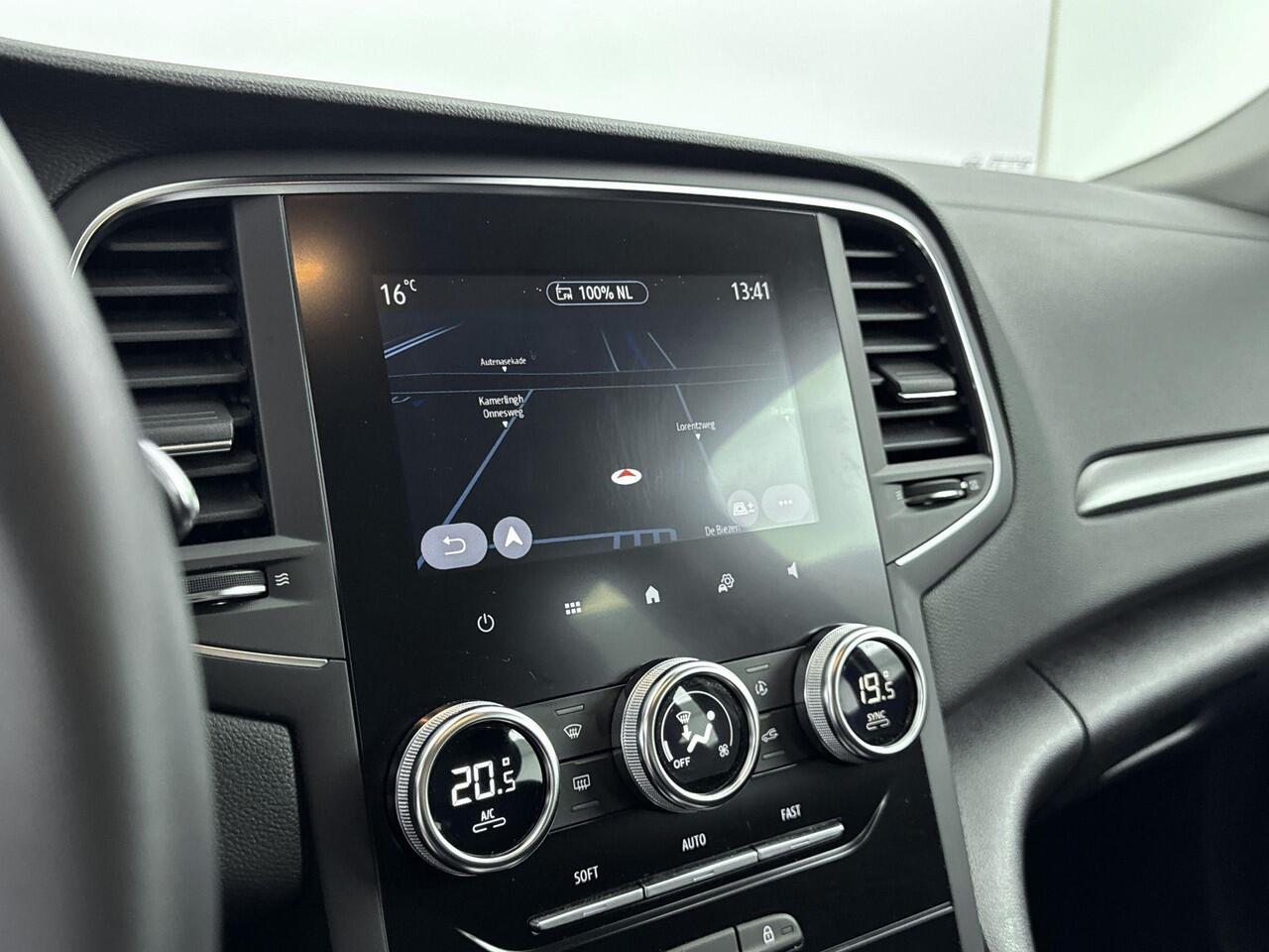 Renault MEGANE Estate 1.6 E-Tech Plug-In Hybrid 160Pk Business Zen | Navigatie | Cruise & Climate Control | Apple & Android Carplay | All Season Banden |