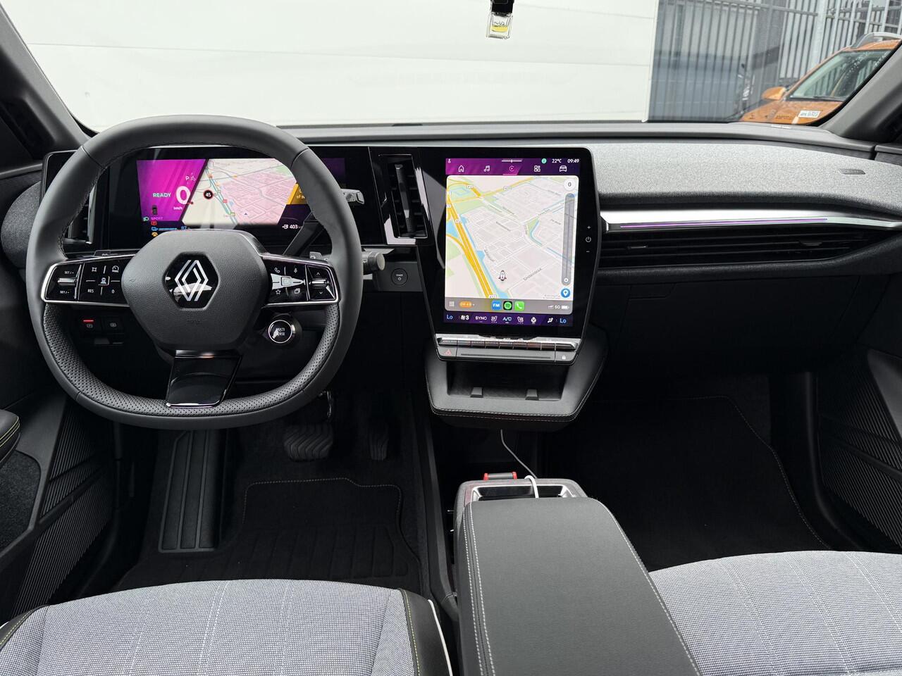 Renault MEGANE E-Tech comfort range techno 60 kWh | 360° Camera | Winterpack | Harman & Kardon | Digitale Binnenspiegel