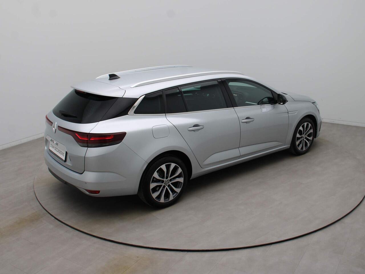 Renault MEGANE Estate TCe 140pk Techno EDC/AUTOMAAT Camera | Climate | Navi | Parksens. v+a | Stoel -\ stuur verwarmd