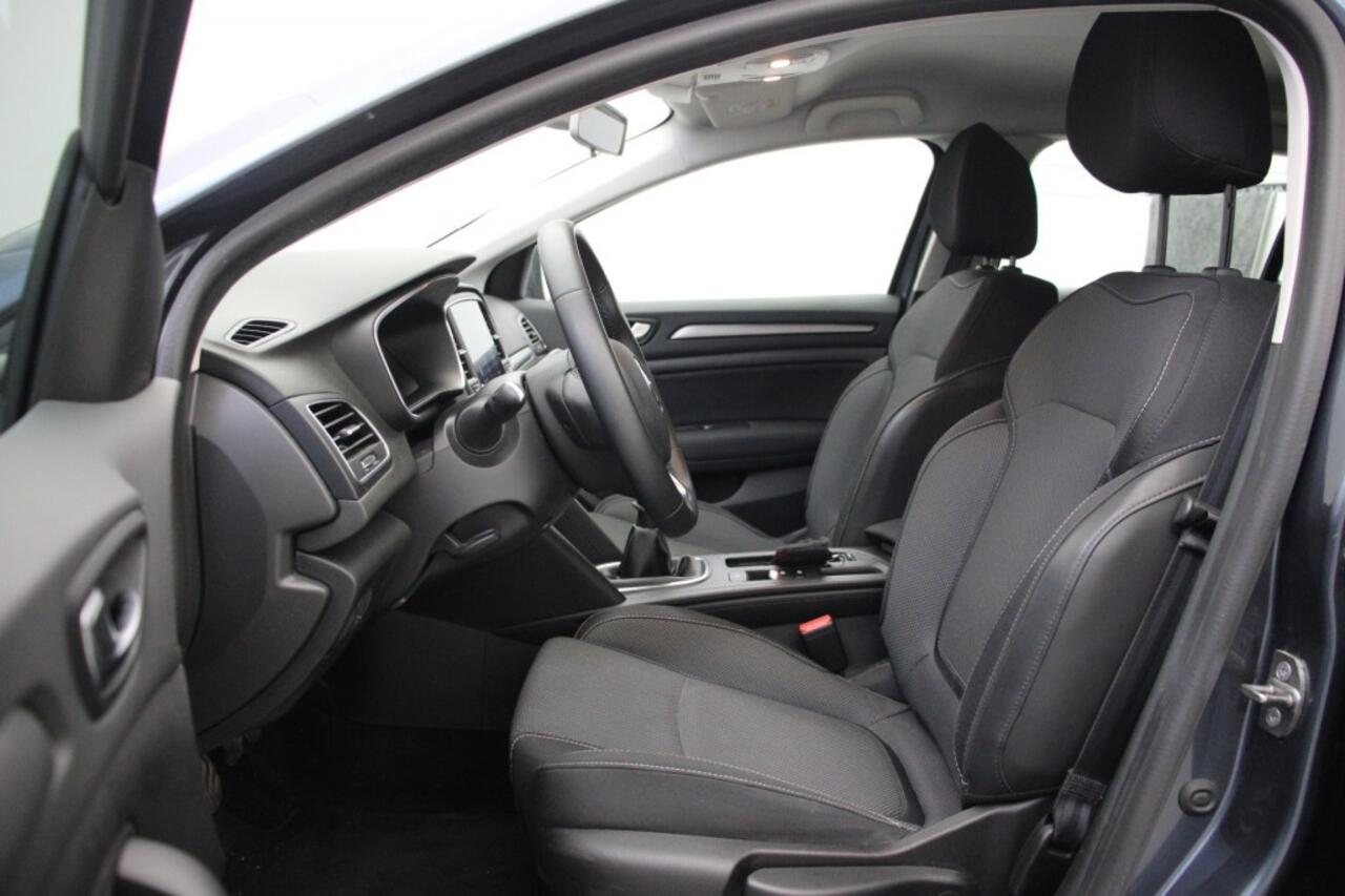 Renault MEGANE Estate 1.3 TCe 140 PK Equilibre - Carplay, Digitaal Cockpit, Clima, Cruise, Trekhaak