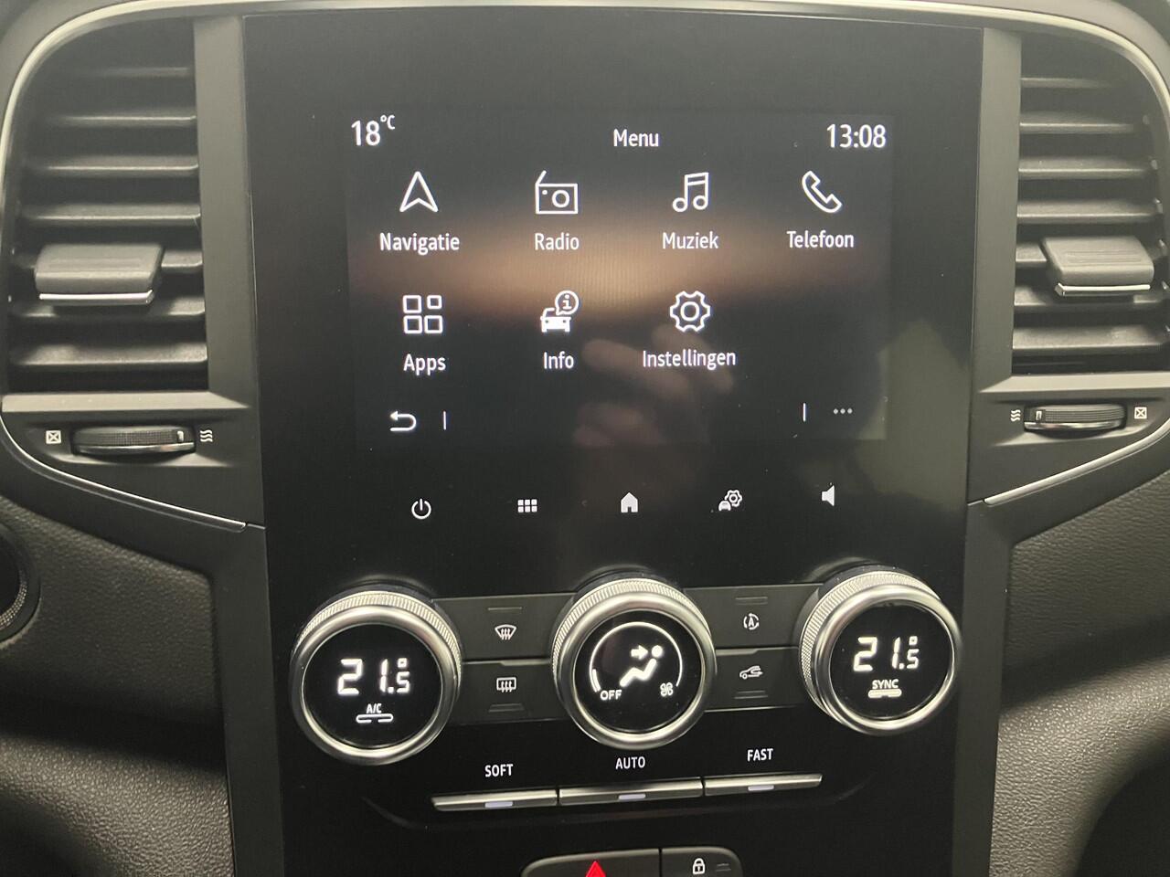 Renault MEGANE Estate 1.3 TCe Business Zen / Eerste Eigenaar / Dealer Onderhouden / Trekhaak 1700 KG / Camera / Navigatie / Apple CarPlay/Android Auto / Climate Control / Cruise Control /