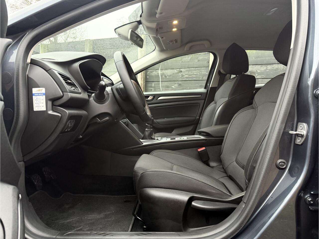 Renault MEGANE Estate 1.3 TCe 140 Equilibre BTW-auto