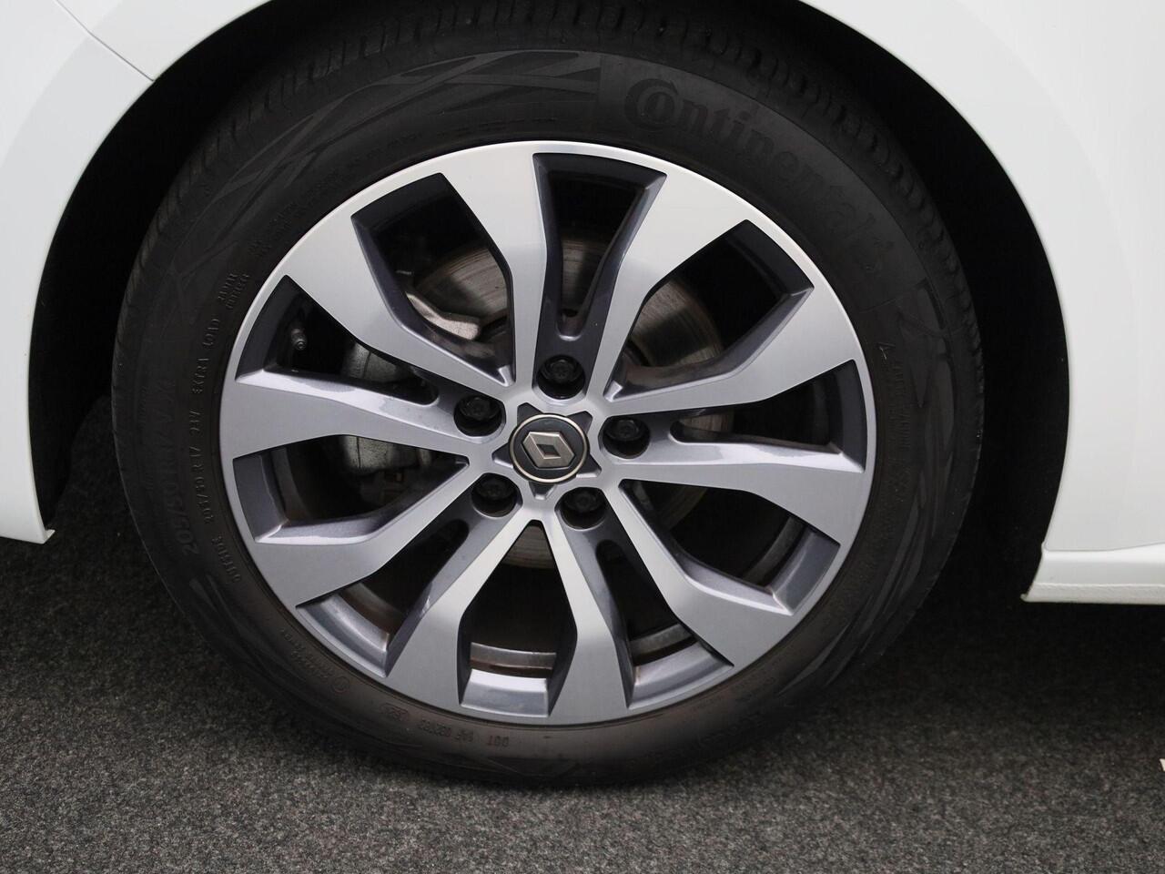 Renault MEGANE Estate 1.3 TCe 140 PK Techno Navigatie | Climate Control | Cruise Control | Parkeersensoren Voor en Achter | Camera Achter | Apple Carplay & Android Auto