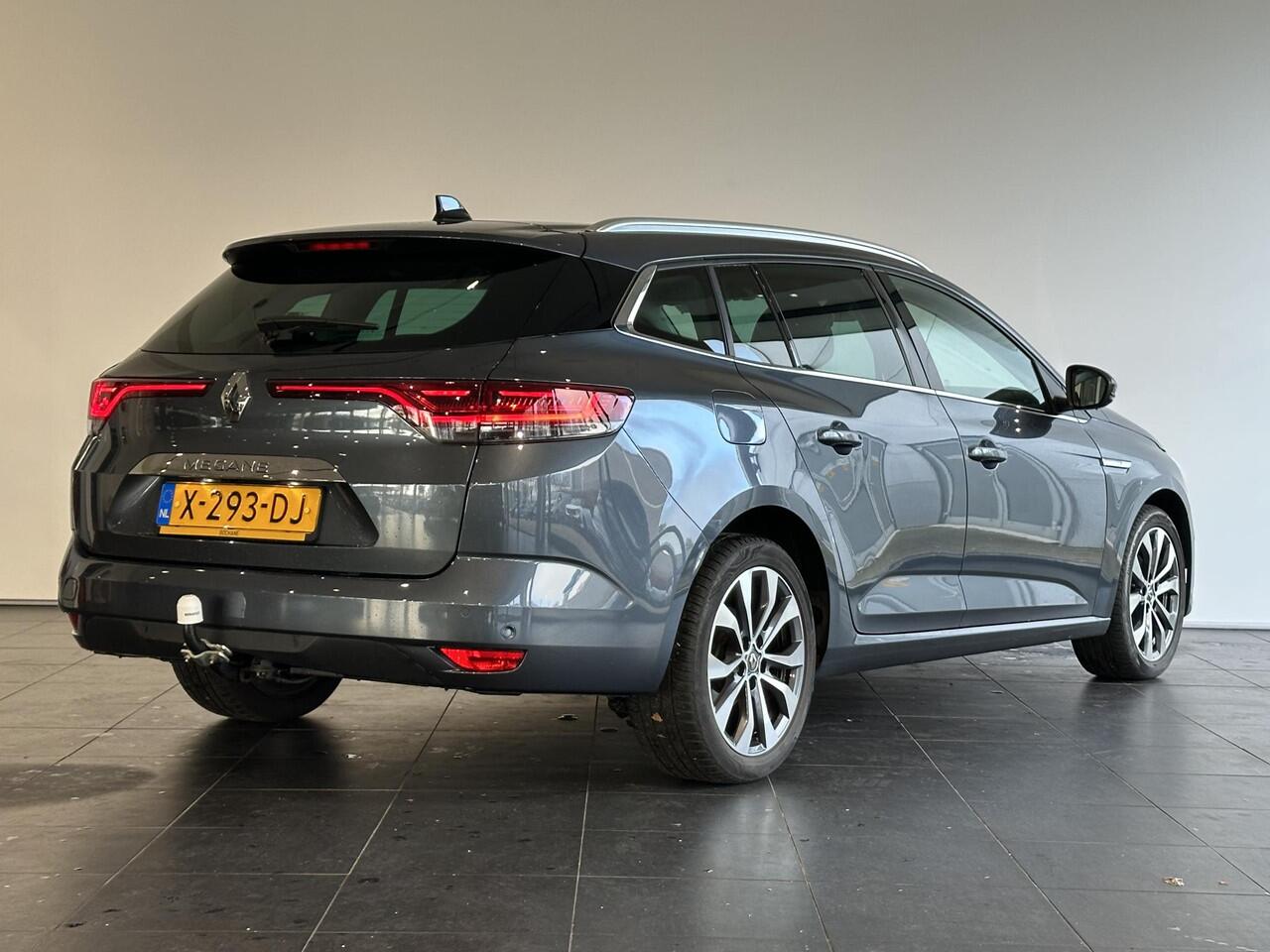 Renault MEGANE Estate 1.3 TCe 140 EDC Techno AUTOMAAT | TREKHAAK | PARKEERSENSOREN VOOR-/ACHTER | ACHTERUITRIJCAMERA | APPLE CARPLAY/ANDROID AUTO