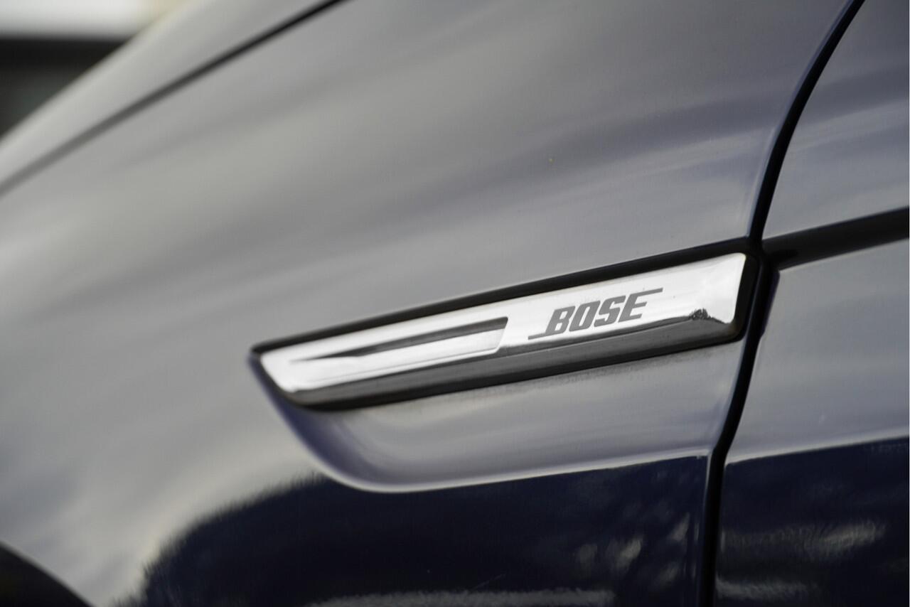 Renault MEGANE Estate 1.3 TCe 141PK! Bose BJ2019 Lmv 17" | Led | Pdc | Keyless entry | Achteruitrijcamera | Dashboard verlichting | Groot navi | Climate control | Cruise control | Extra getint glas