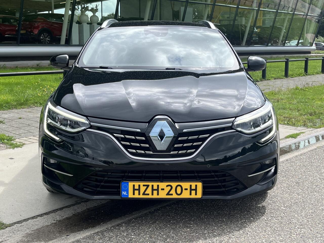 Renault MEGANE Estate 1.6 E-Tech Plug-In Hybrid 160 Intens / Automaat / Apple Carplay - Android Auto / Keyless / Stoelverw. / PDC V+A / 16'' LMV /