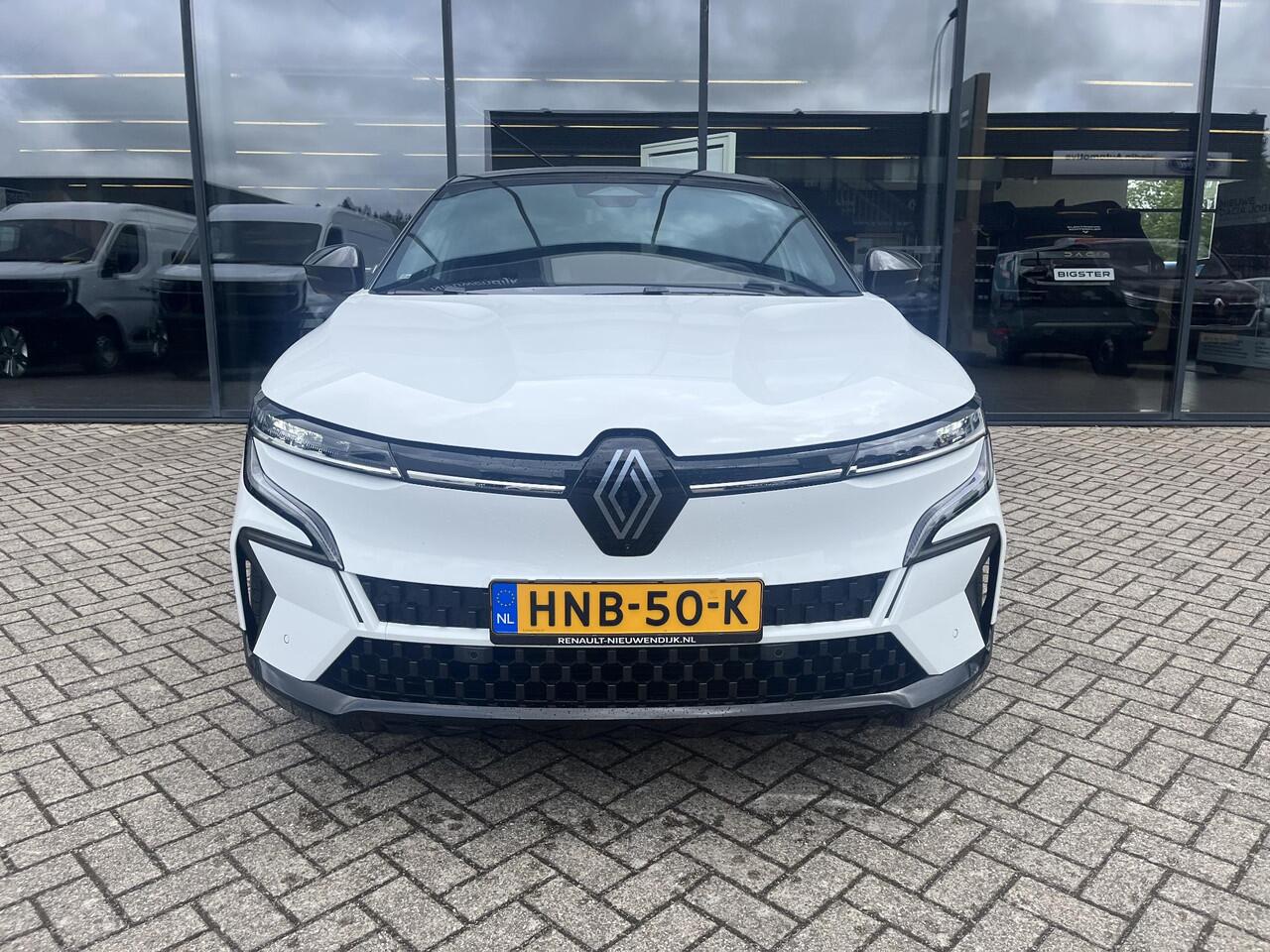 Renault MEGANE E-Tech comfort range techno 60 kWh DEMO WEST / PACK DRIVING & COMFORT.