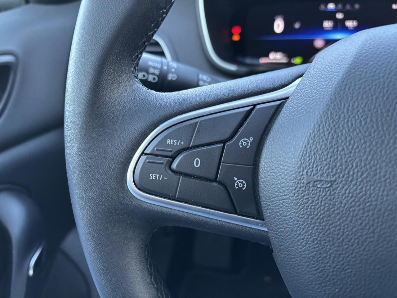 Renault MEGANE Estate 1.3 TCe 140 Techno -