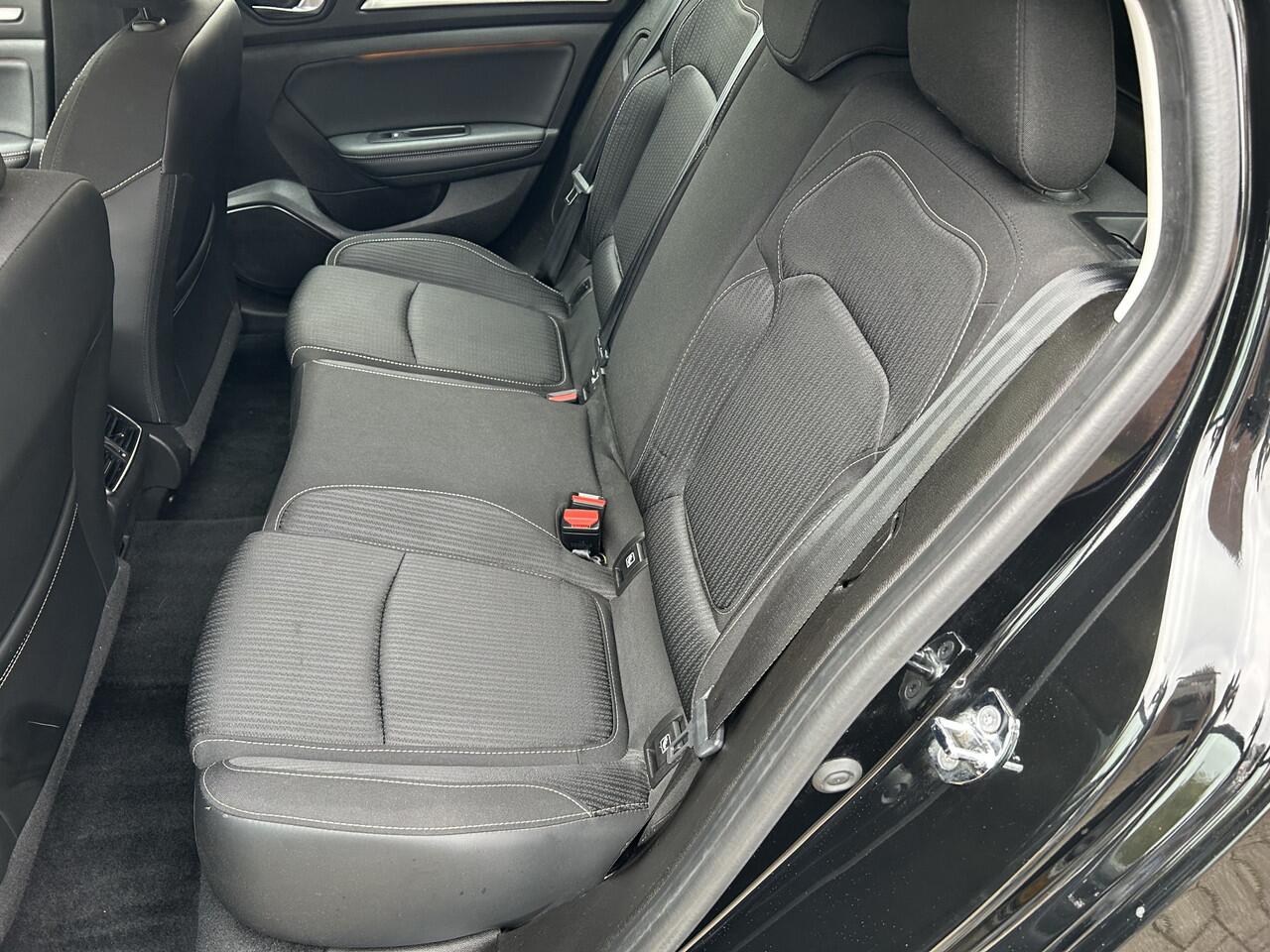 Renault MEGANE Estate 1.3 TCe Limited