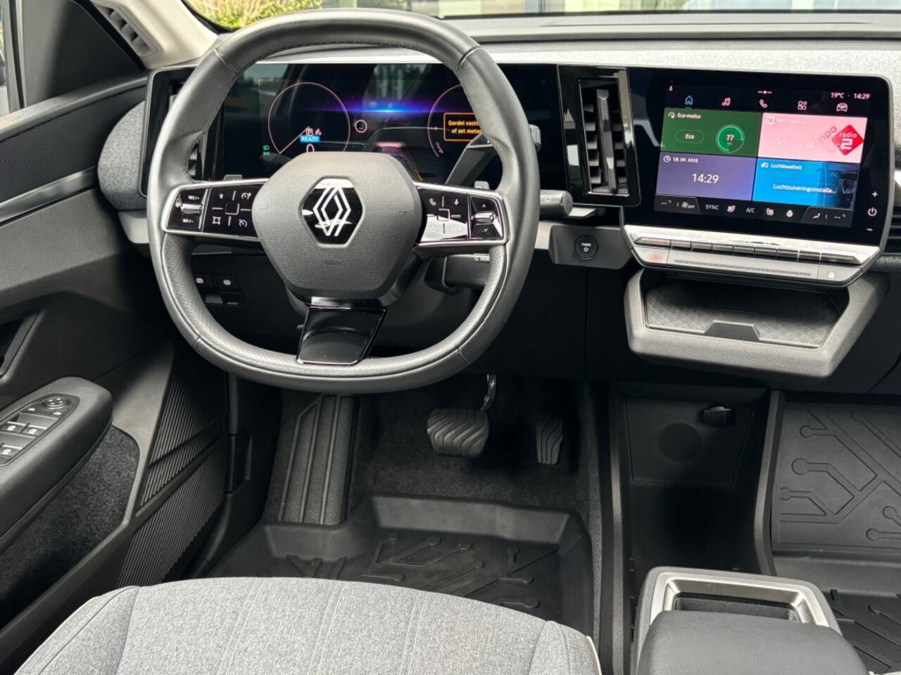 Renault MEGANE EV40 Equilibre Boost Charge Trekhaak Pack Winter