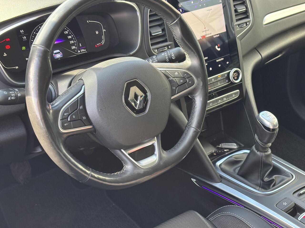 Renault MEGANE Estate 1.3 TCe Intens / Head up Display / Trekhaak / Applecarplay/AndroidAuto / Stoel & Stuurverwarming /