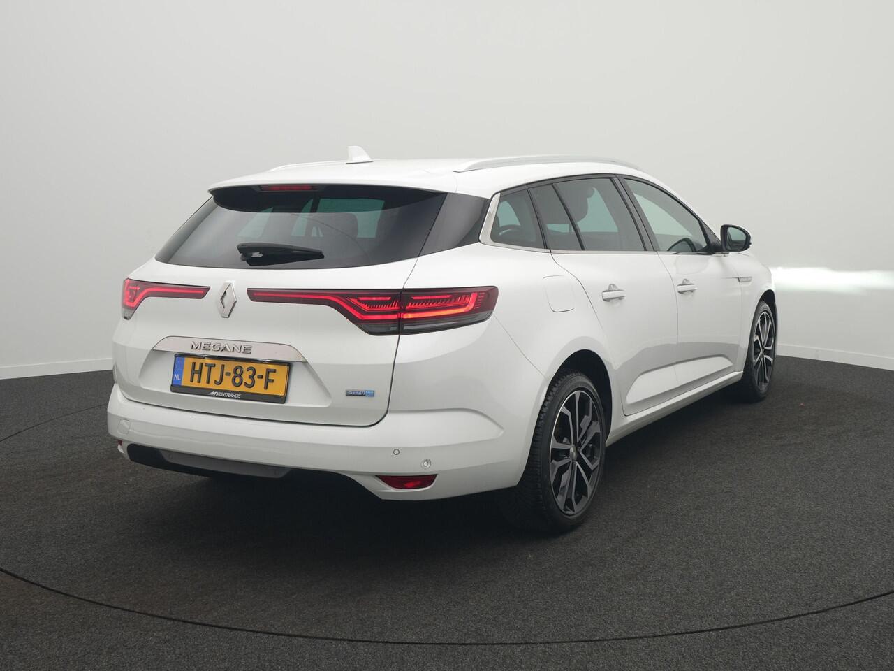 Renault MEGANE Estate 1.6 E-Tech Plug-In Hybrid 160 - RIJKLAARPRIJS - Achteruitrijcamera - All Seasonbanden - Cruise Control Adaptief