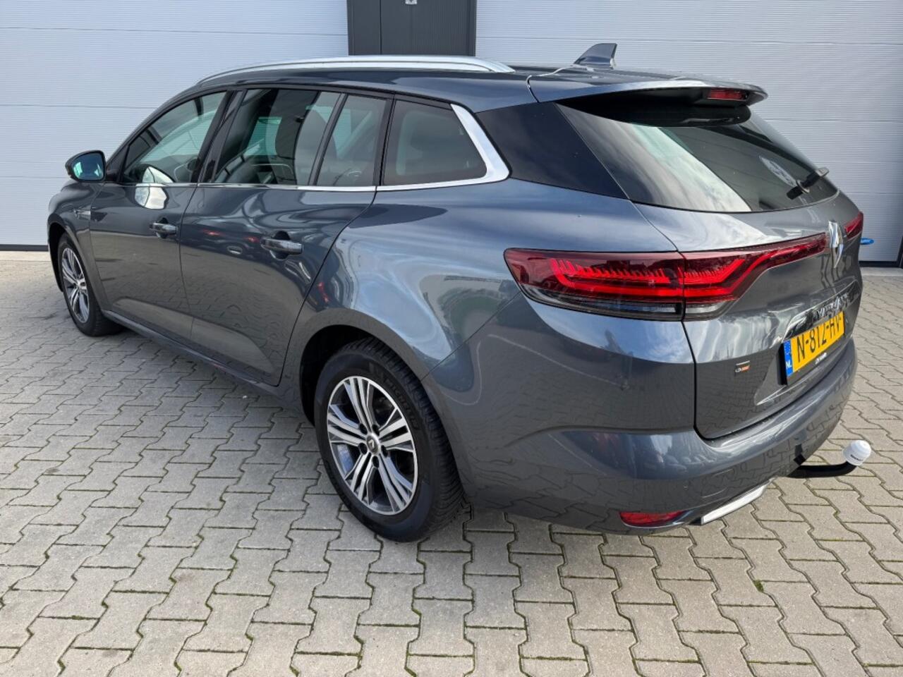 Renault MEGANE 1.3 TCE INTENS / Automaat / Trekhaak / NAP / 51589 KM / Dealer onderhouden.