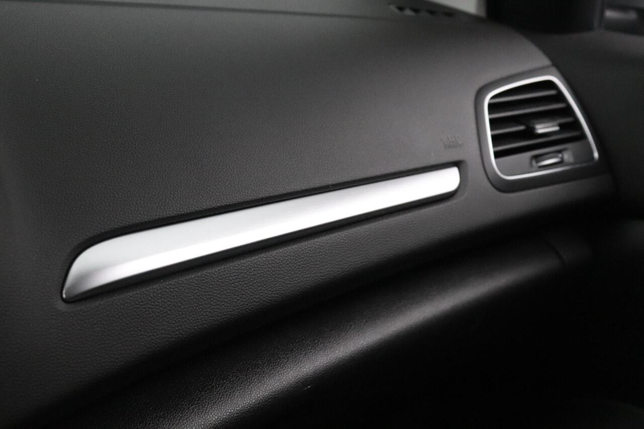 Renault MEGANE Estate 1.6 Plug-In Hybrid 160 Techno | Achteruitrijcamera | Apple CarPlay / Android Auto | Climate Control | Cruise Control |