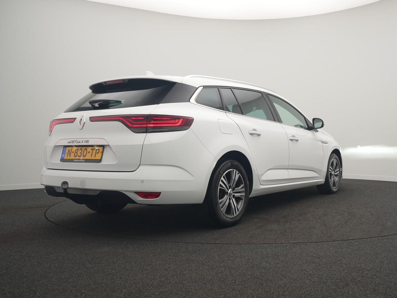 Renault MEGANE Estate TCe 140 Intens - RIJKLAARPRIJS - Trekhaak - Dealeronderhouden