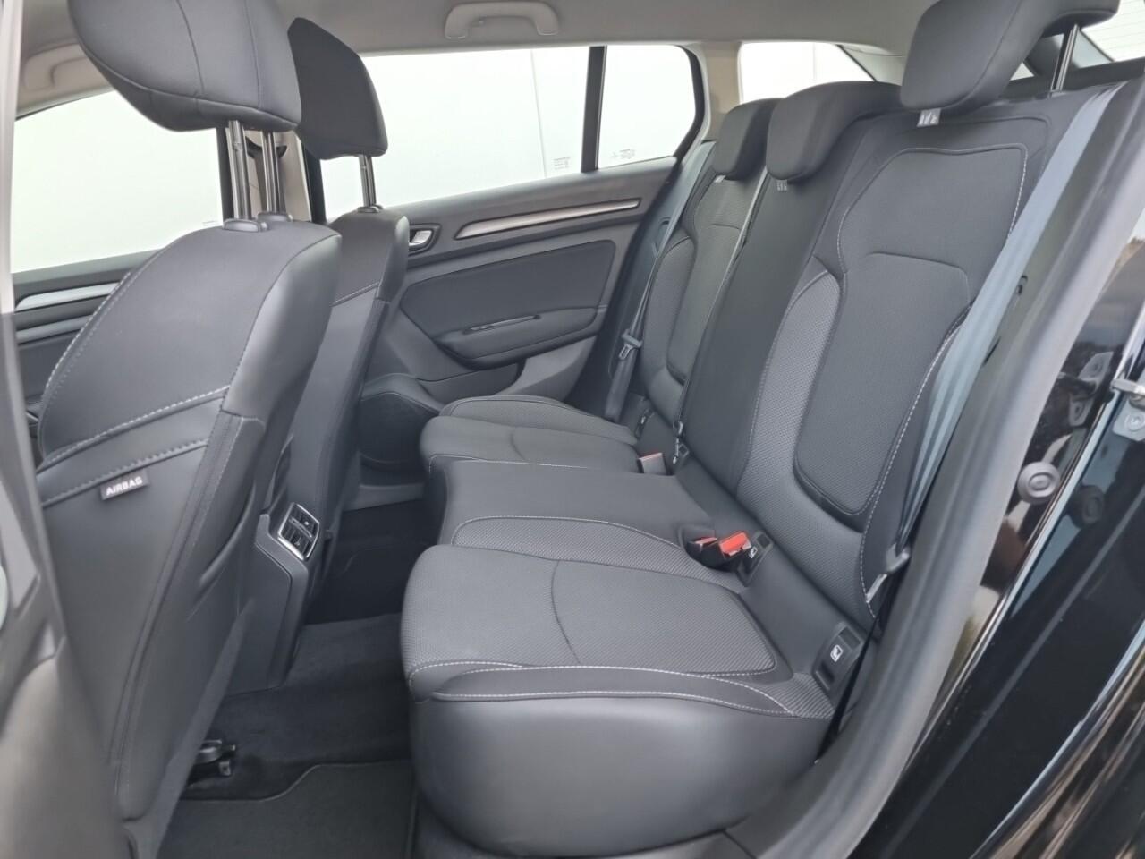 Renault MEGANE Estate 1.3 TCe 140 Equilibre ALL SEASON / NAVI / PDC / CLIMATE / CRUISE