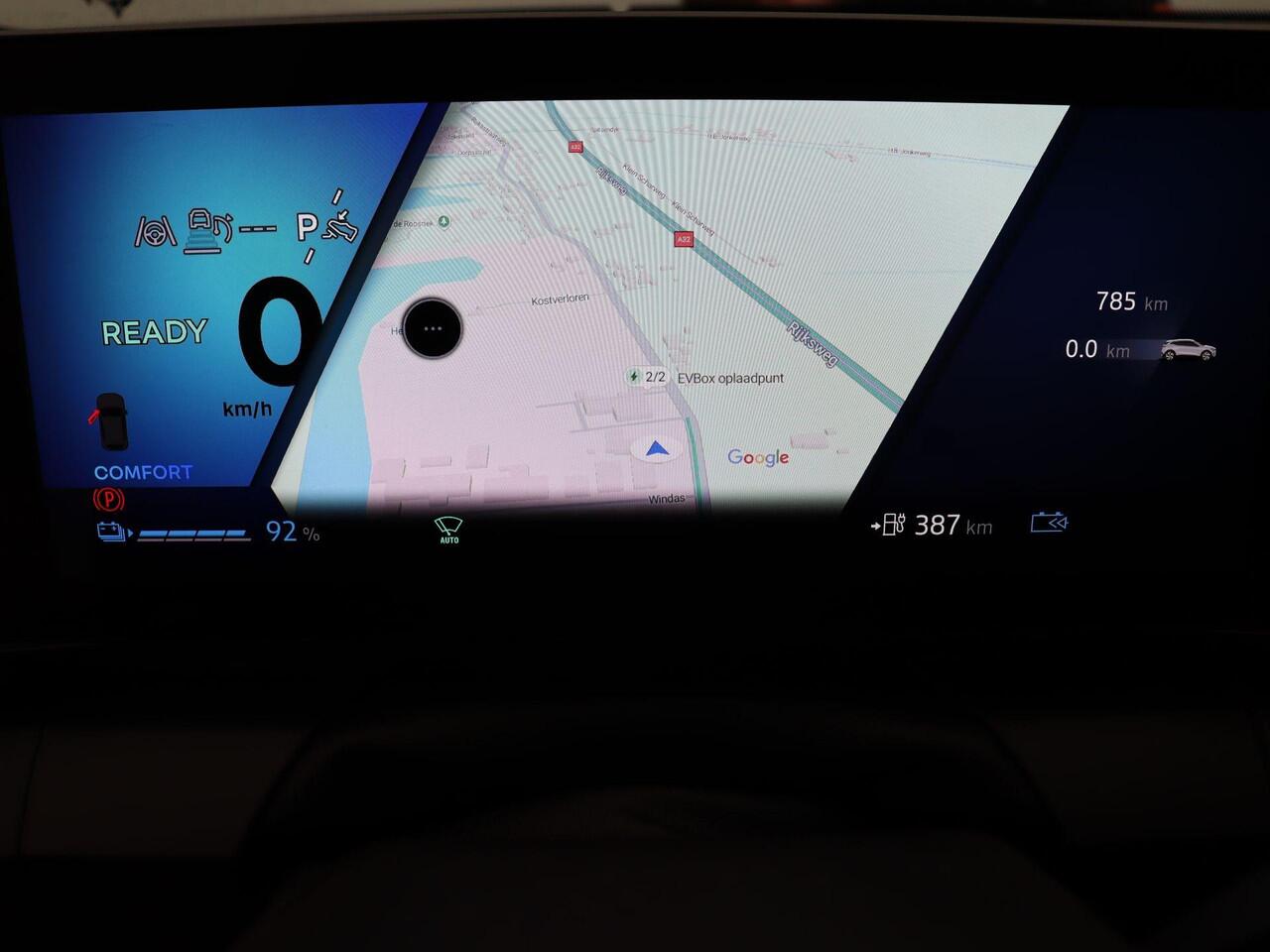 Renault MEGANE E-Tech comfort range iconic 60 kWh | Harman Kardon Premium Audio | Around view monitor | Active driver assist | Blind spot |