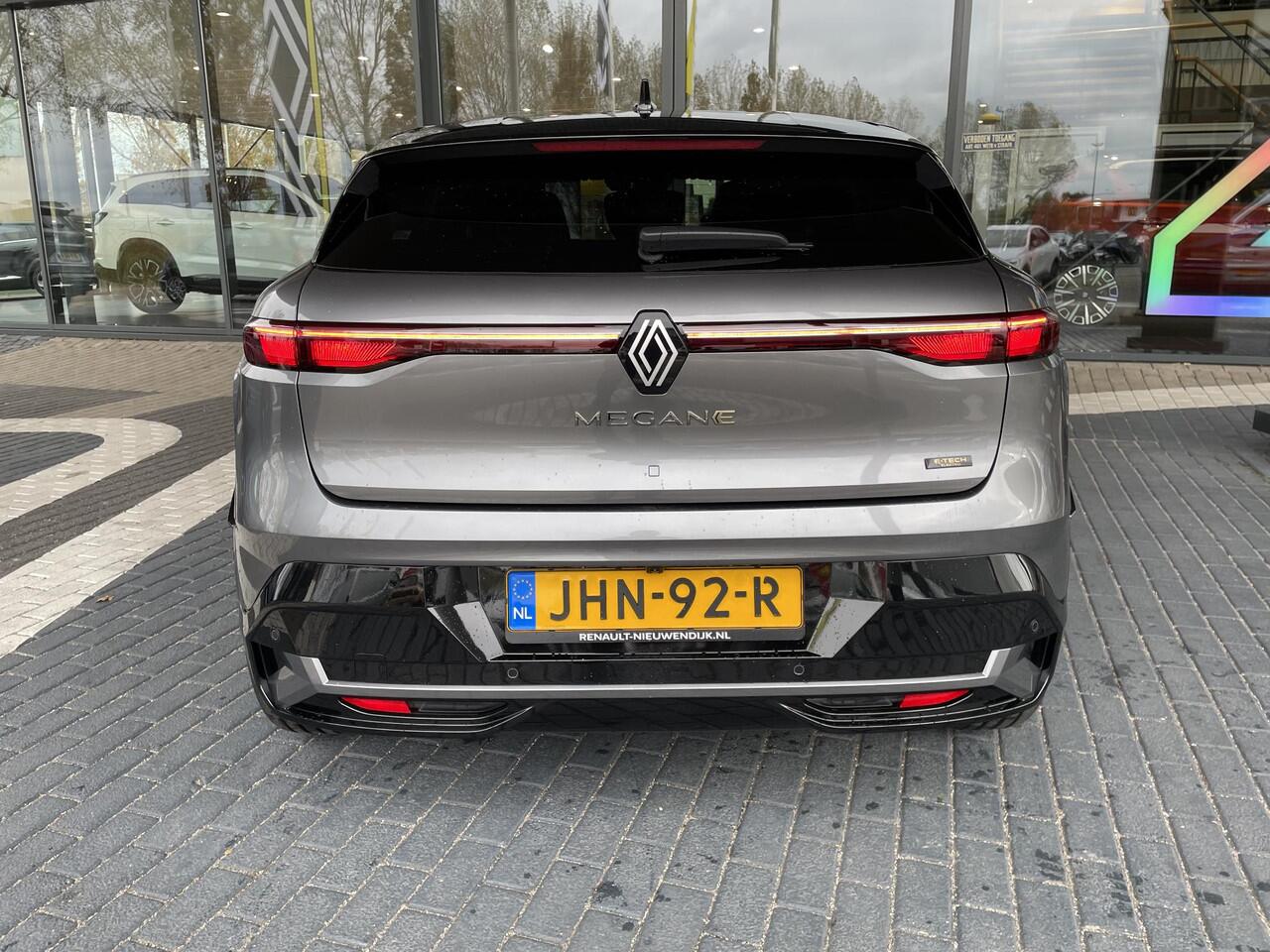 Renault MEGANE E-Tech comfort range techno 60 kWh / Demo Hillegom / Pack winter techno / pack advanced drive assist & augmented vision /