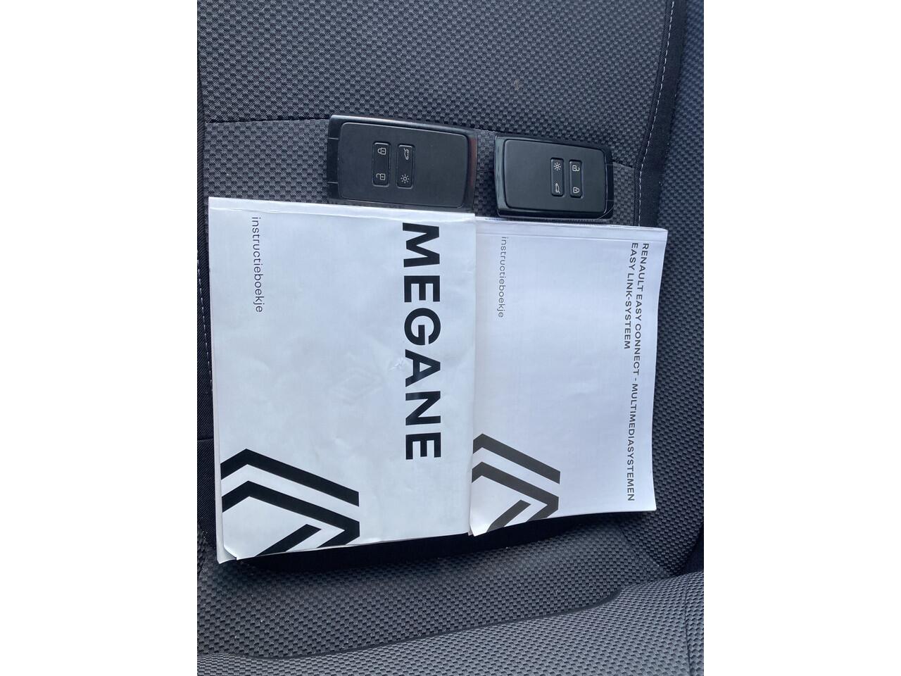 Renault MEGANE Estate 1.3 TCe 140 Equilibre Apple/Android Auto | Cruise | Led koplampen