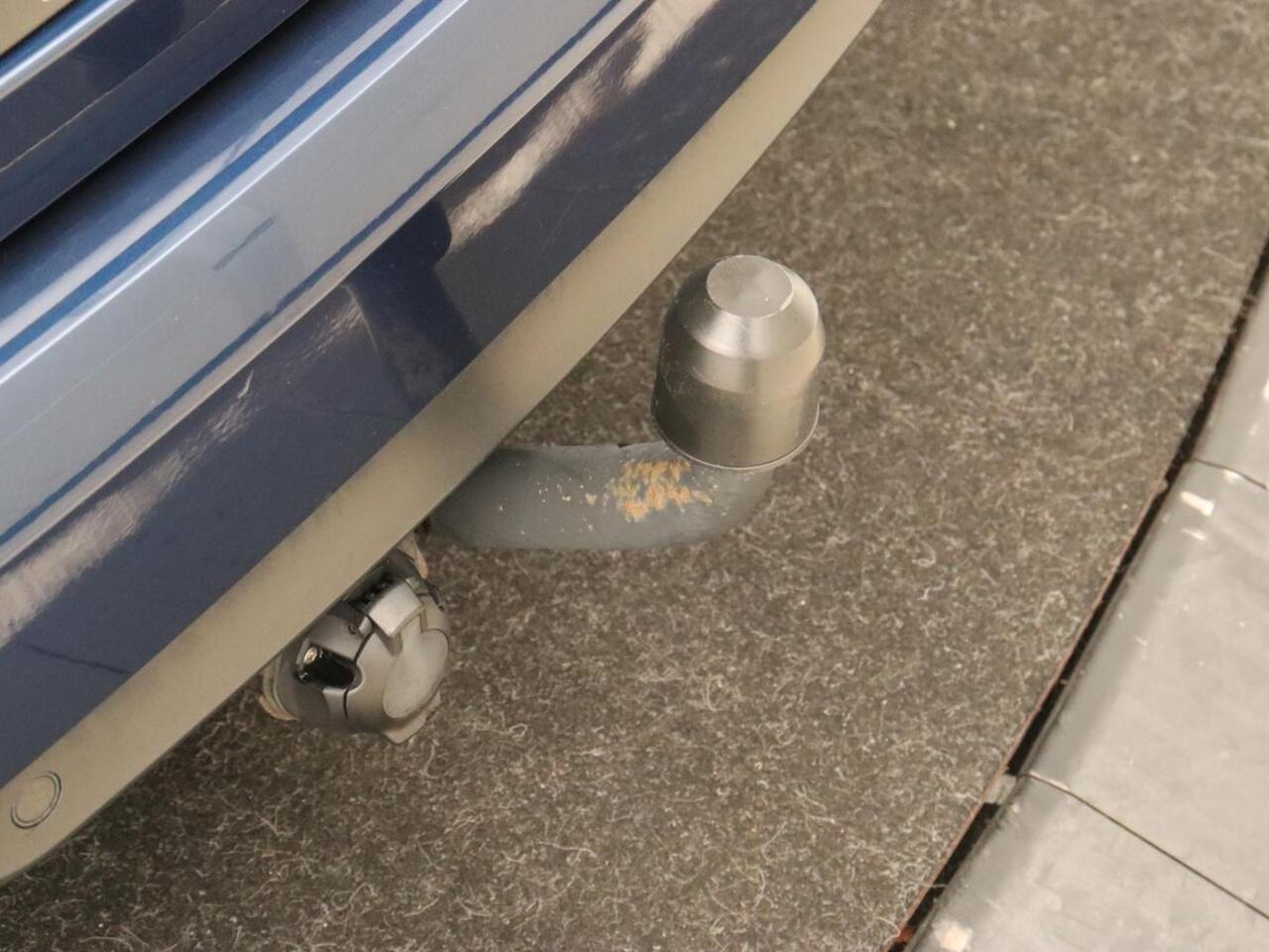 Renault MEGANE 1.3 TCe Business Zen | Trekhaak | Camera | Carplay | Keyless | Navigatie | Full LED | Parkeerhulp | Cruise control | Climate control