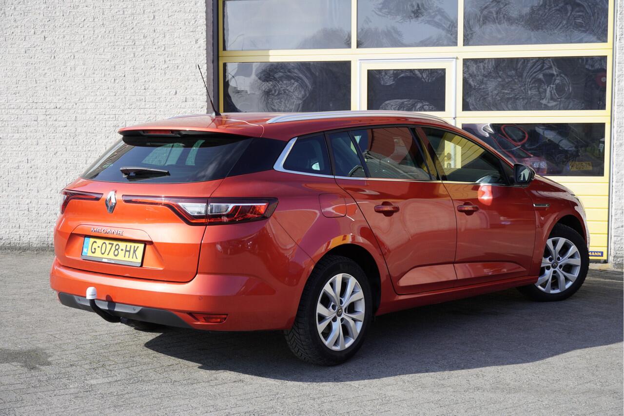 Renault MEGANE Estate 1.5 Blue dCi Limited BJ2019 Lmv 16" | Led | Pdc | Navi | Keyless entry | Trekhaak | Climate control | Cruise control | Extra getint glas