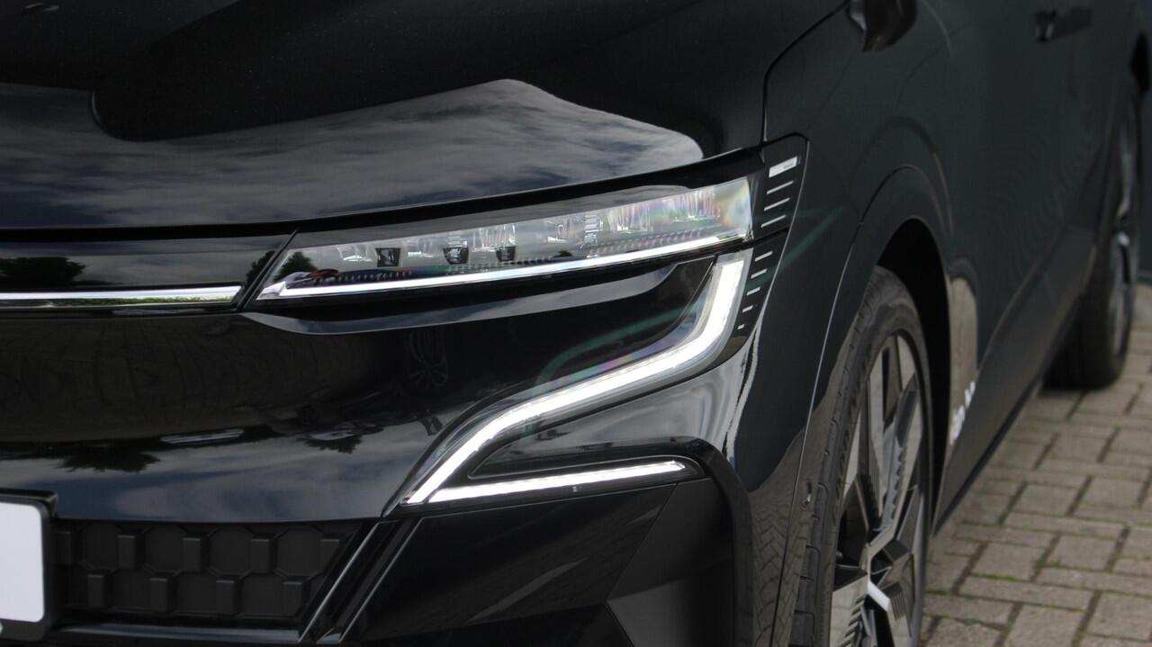 Renault MEGANE E-Tech EV60 Optimum Charge 220Pk Techno | Android & Apple Carplay| Camera Rondom | Harman Kardon | Spiegel Camera | Parkeer Assistentie