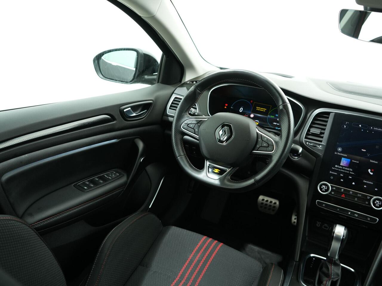 Renault MEGANE Estate 1.6 E-TECH PLUG-IN HYBRID 160PK R.S. LINE | Navi | Head-Up | Camera | Sportstoelen