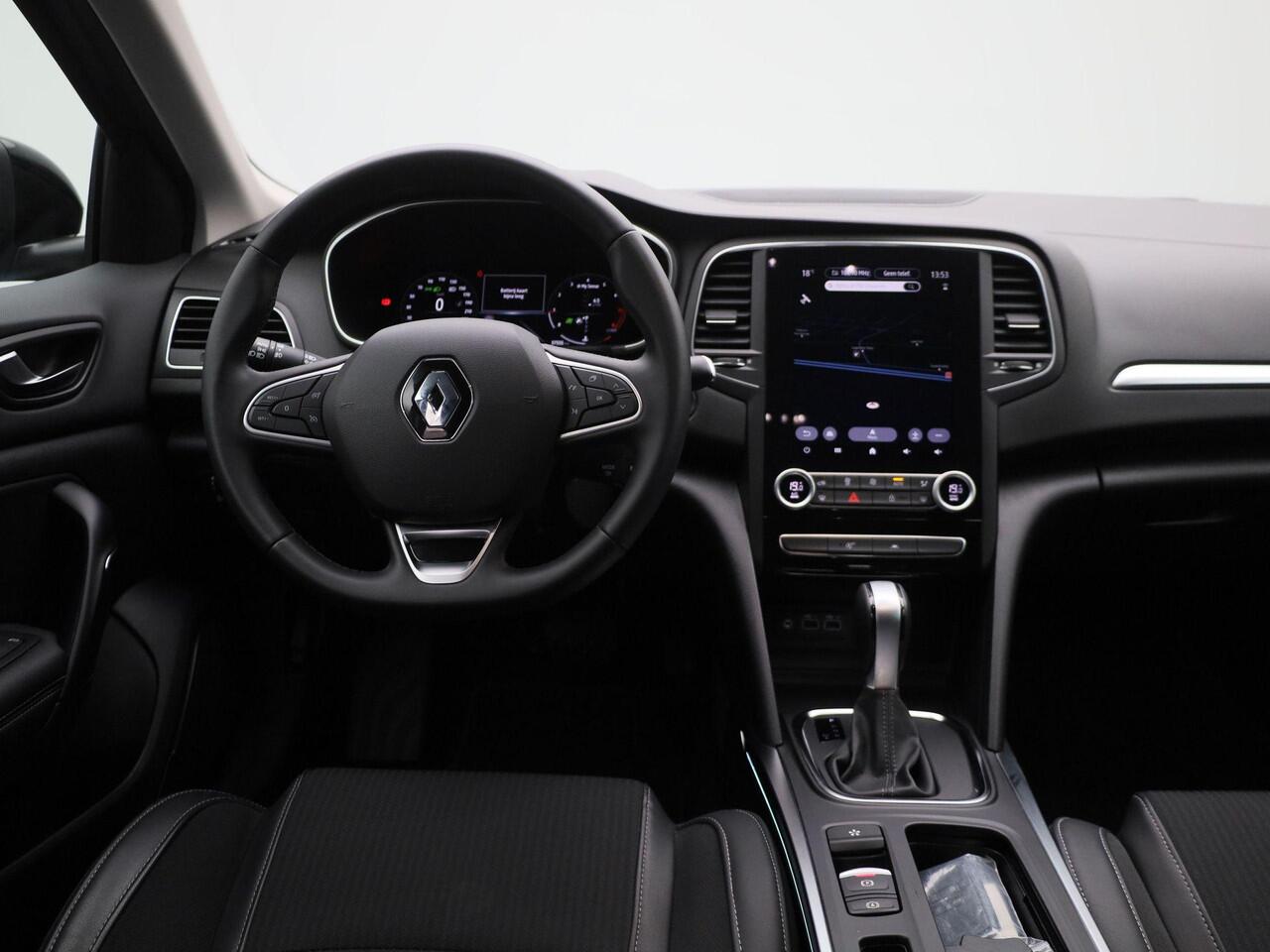Renault MEGANE Estate 1.3 TCe 140 PK Techno Navigatie | Climate Control | Cruise Control | Parkeersensoren Voor en Achter | Camera Achter | Apple Carplay & Android Auto