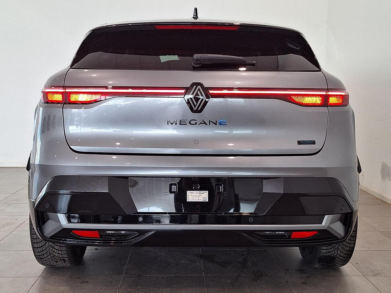 Renault MEGANE E-Tech Esprit Alpine 220 Comfort Range 60 kWh | All season banden | Pack Driving & Sound | Van: ¤ 42.609,- nu rijklaar voor: ¤ 40.609,-