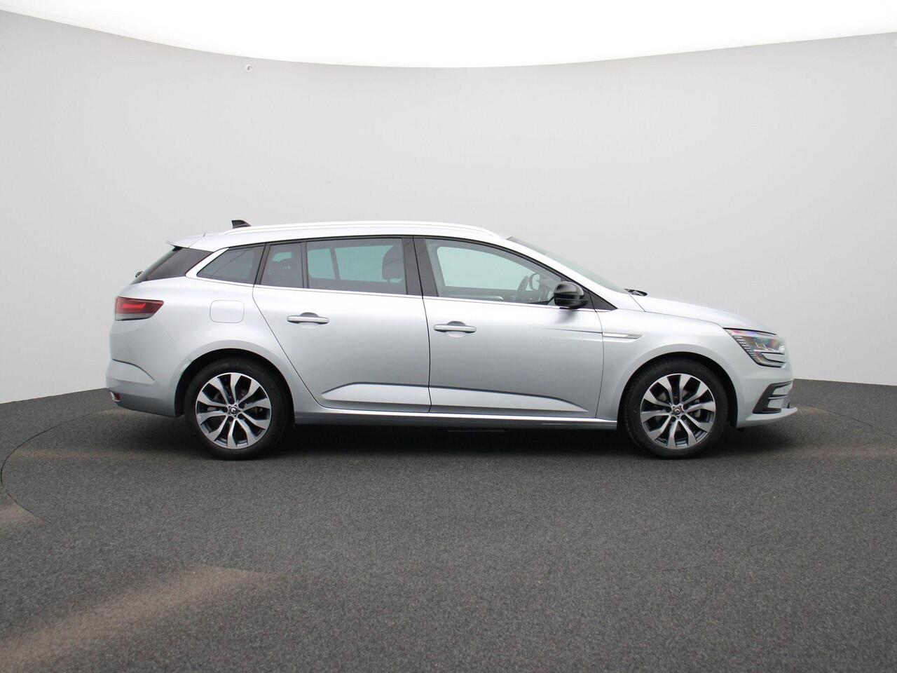 Renault MEGANE Estate 1.3 TCe 140PK Techno | Navigatie | Apple Carplay | Stoel + Stuurverwarming | Parkeersensoren & Camera | Climate Control | Virtual Cockpit | Adaptive Onderstel |