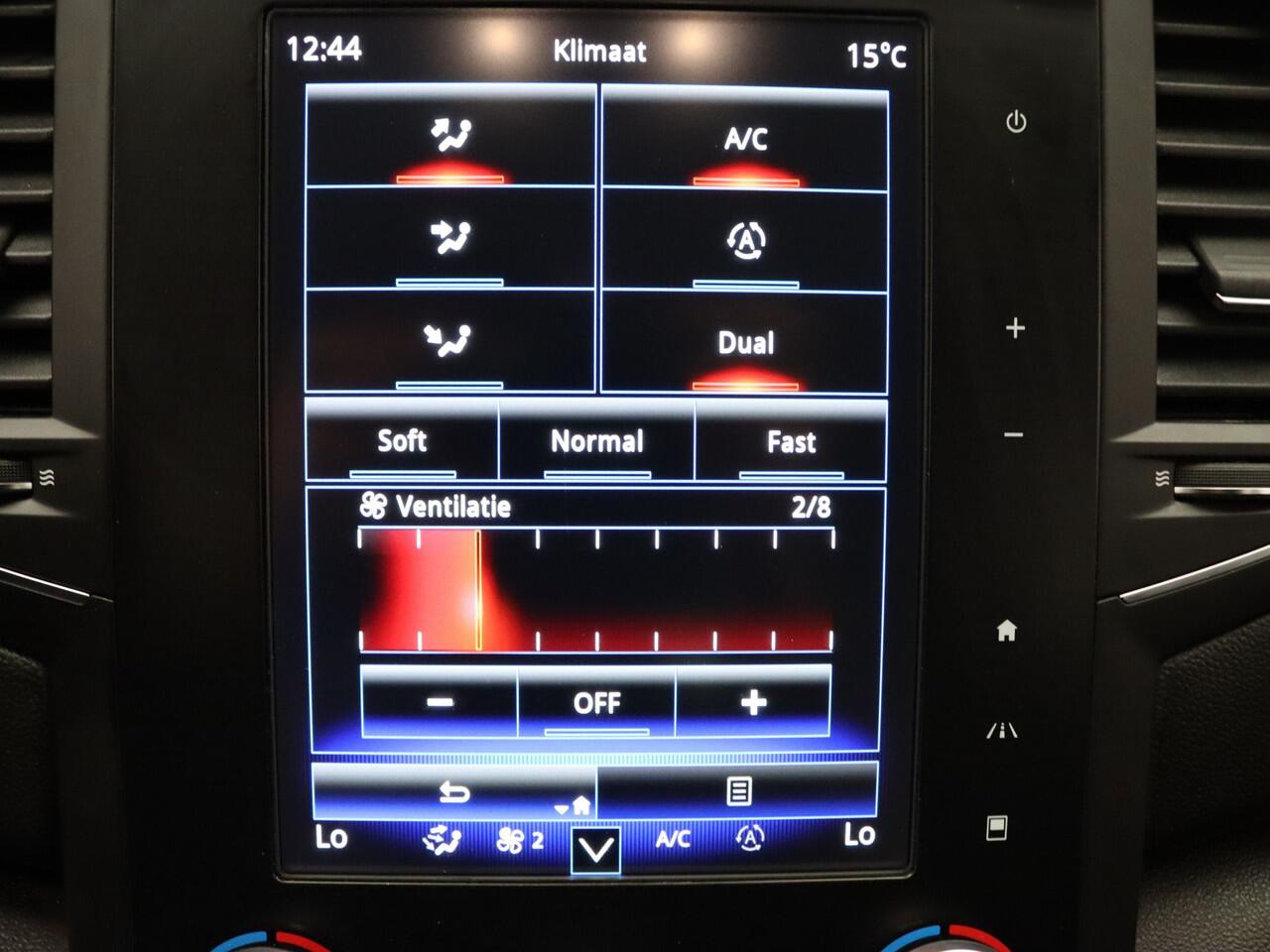 Renault MEGANE Estate 115pk TCe BOSE Camera | Cruise | Navi | Parkeersens. v+a | Stoelverw.