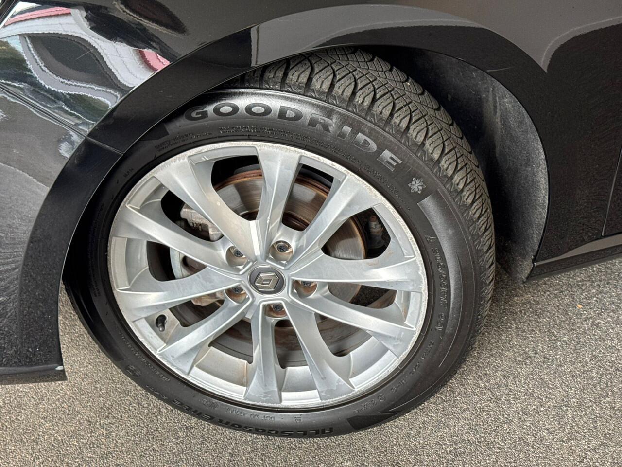 Renault MEGANE Estate 1.3 TCe Limited