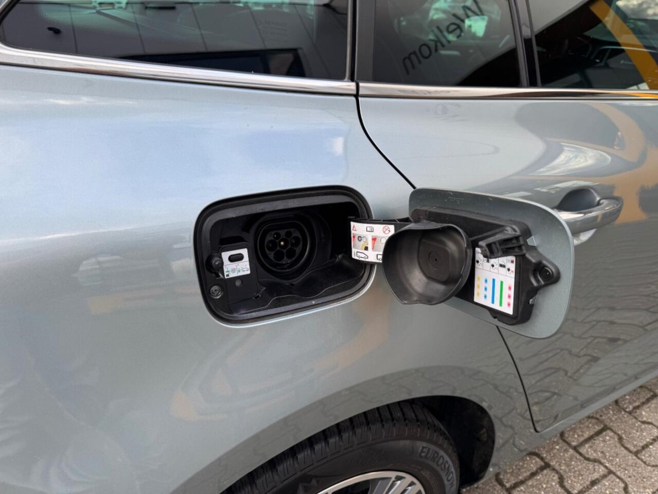 Renault MEGANE Estate 1.6 Plug-In Hybrid Intens