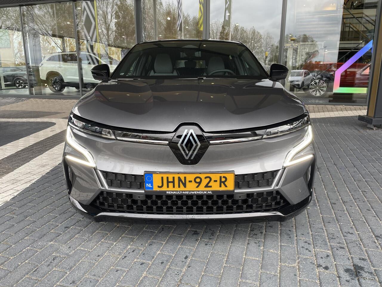 Renault MEGANE E-Tech comfort range techno 60 kWh / Demo Hillegom / Vraag naar beschikbaarheid