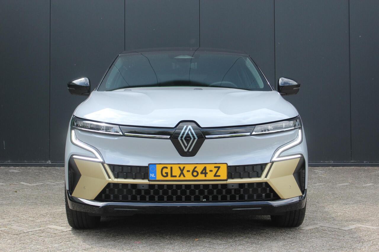 Renault MEGANE E-Tech EV60 Optimum Charge Iconic | Google Navigatie | Apple & Android Carplay | Parkeersensoren Voor & Achter | 360 Camera | Adaptieve Cruise Control | Privacy Glass | Lederen Bekleding | Keyless Entry |