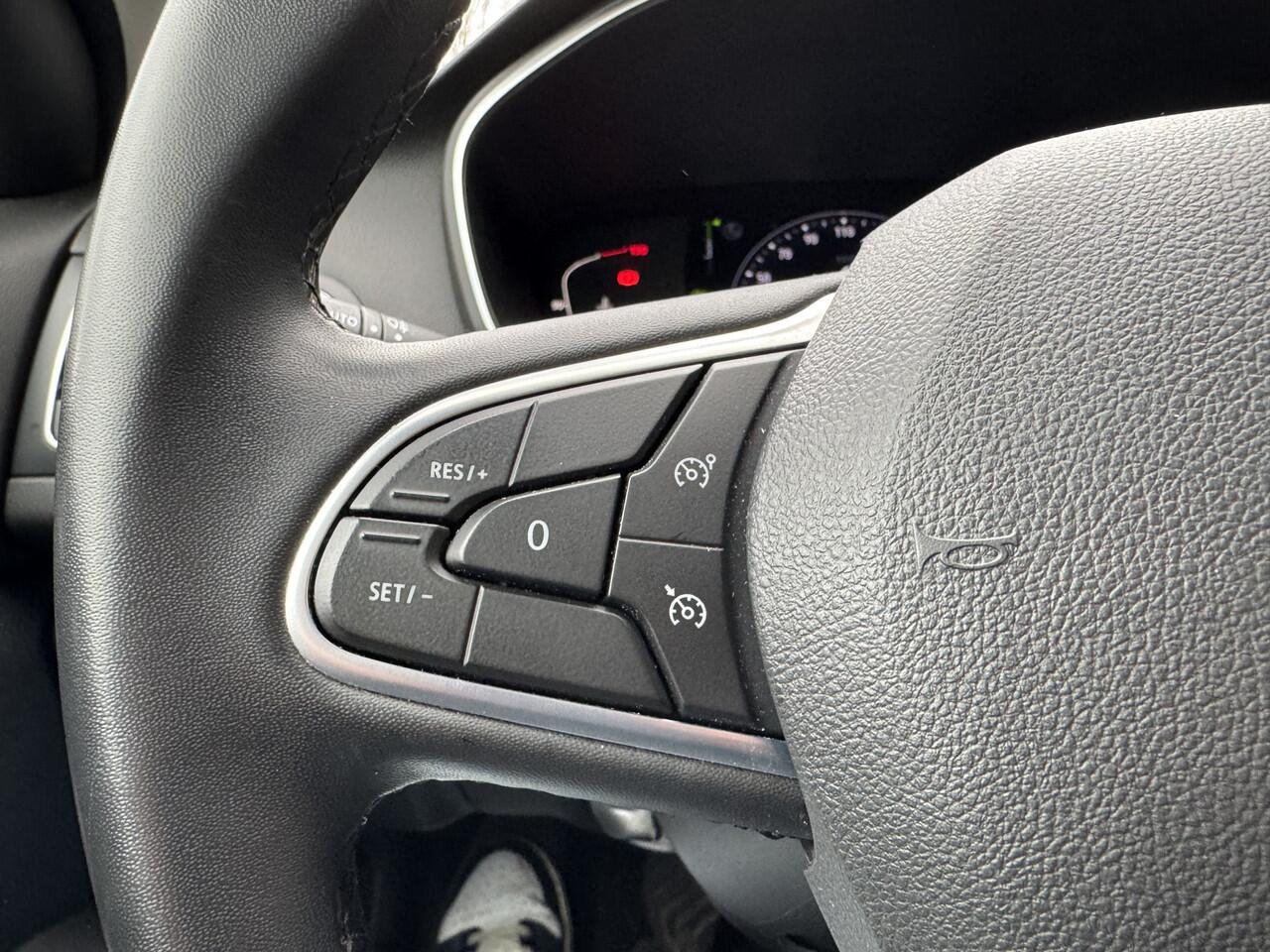 Renault MEGANE Estate 1.3 TCe Intens Staat in Hardenberg