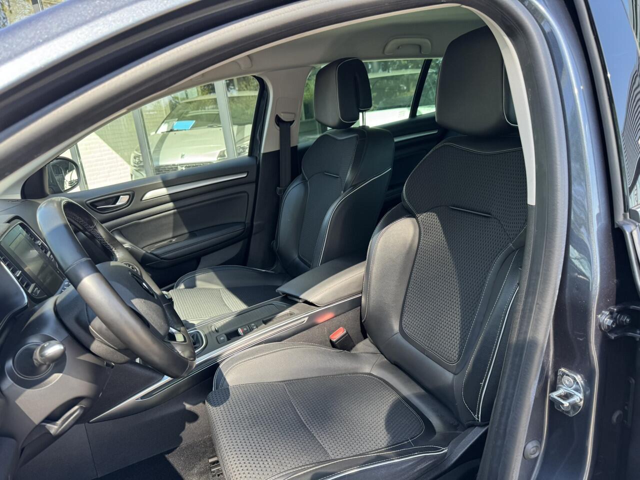 Renault MEGANE Estate 1.3 TCe 160pk Bose*Navi*LED*Trekhaak*