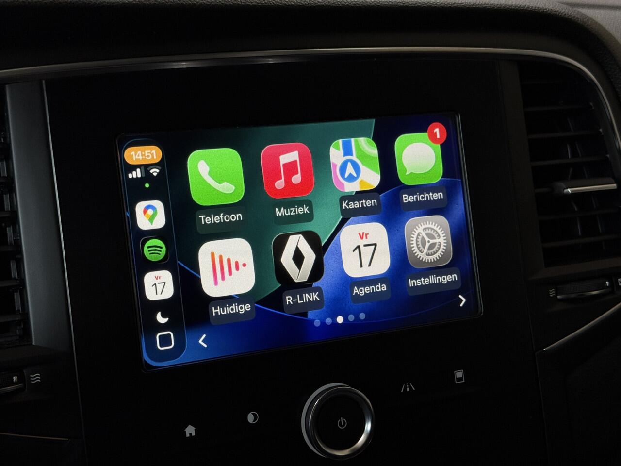 Renault MEGANE 1.3 TCe 160TCe GT-Line | Navi | 18 inch | Led | Camera | Stoelverwarming | PDC V+A | Keurig nette en goed onderhouden Megane GT-Line