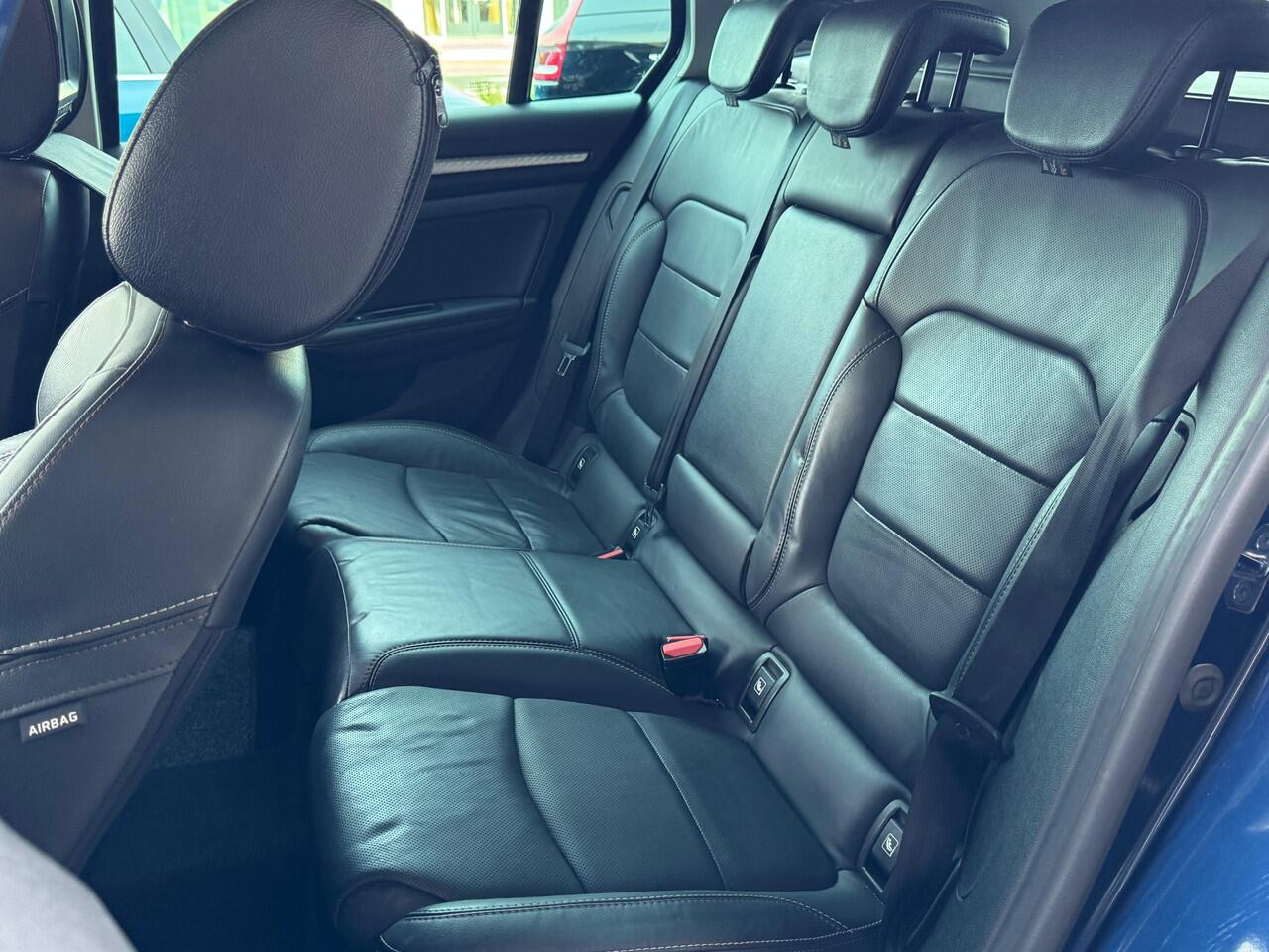 Renault MEGANE Estate 1.3 TCe 160 Business Edition One NL-AUTO | VOL LEDER | STOELVERWARMING