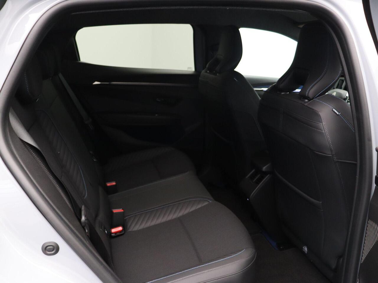 Renault MEGANE E-Tech comfort range esprit alpine 60 kWh | Stoel- en stuurwielverwarming | Elek. stoelen |