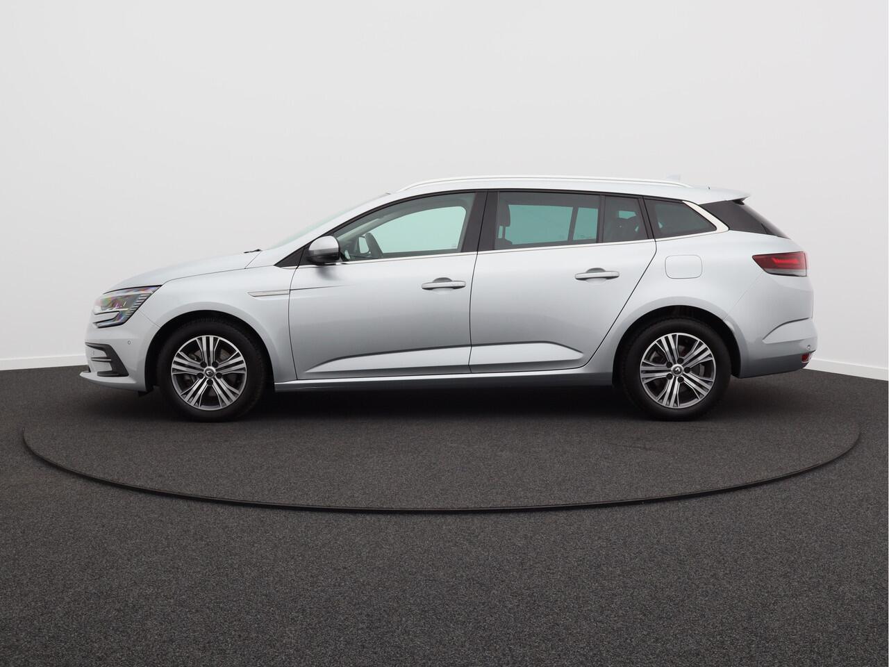 Renault MEGANE Estate 1.6 E-Tech Plug-In Hybrid 160 Intens/ lage km/ zeer mooi!