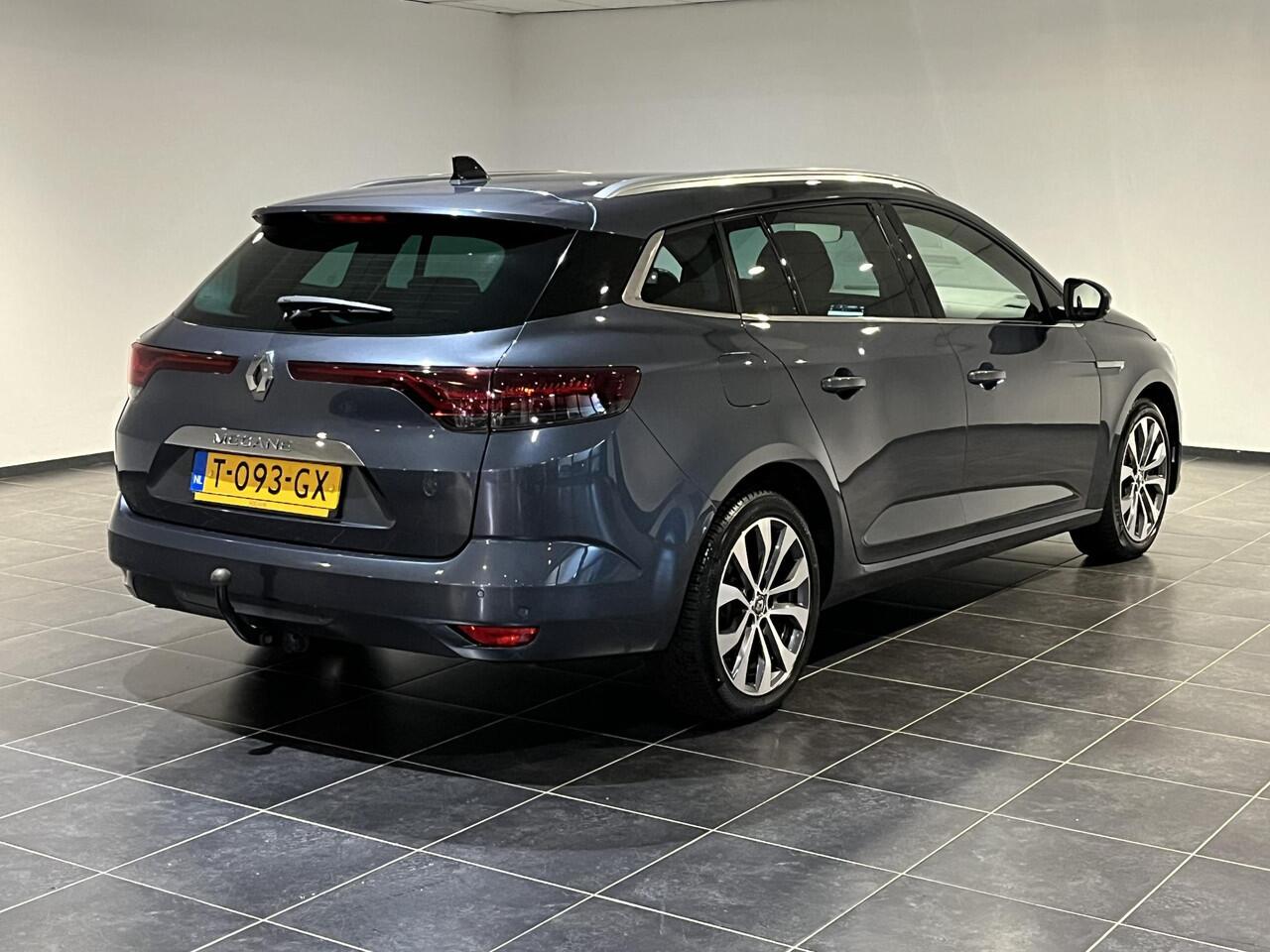 Renault MEGANE Estate 1.3 TCe 140 Techno | Trekhaak | All season banden | Automaat | Navigatie |