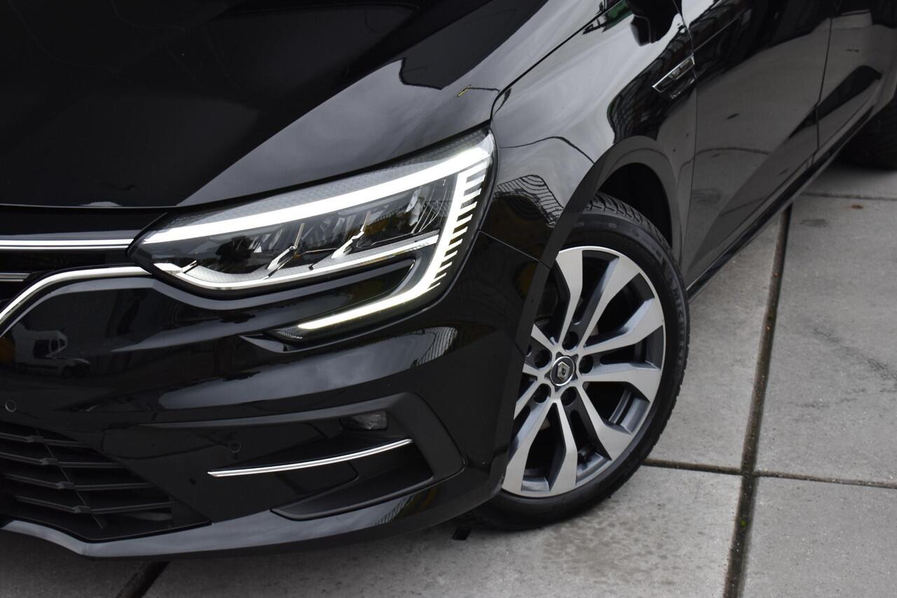 Renault MEGANE Estate TCe 140 EDC Techno | AUTOMAAT | TREKHAAK | CAMERA | NAVI | CRUISE CONTROL | ALL-SEASONBANDEN | CLIMATE CONTROL | PDC | LMV
