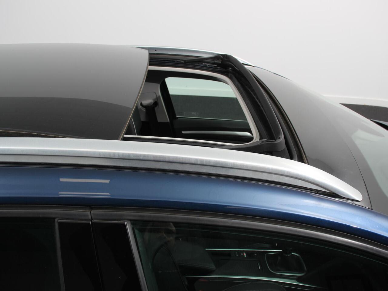 Renault MEGANE Estate 1.3 TCe 163pk GT-Line | Panorama dak | Navigatie | Half leder | Climate Control | Lichtmetalen Velgen |