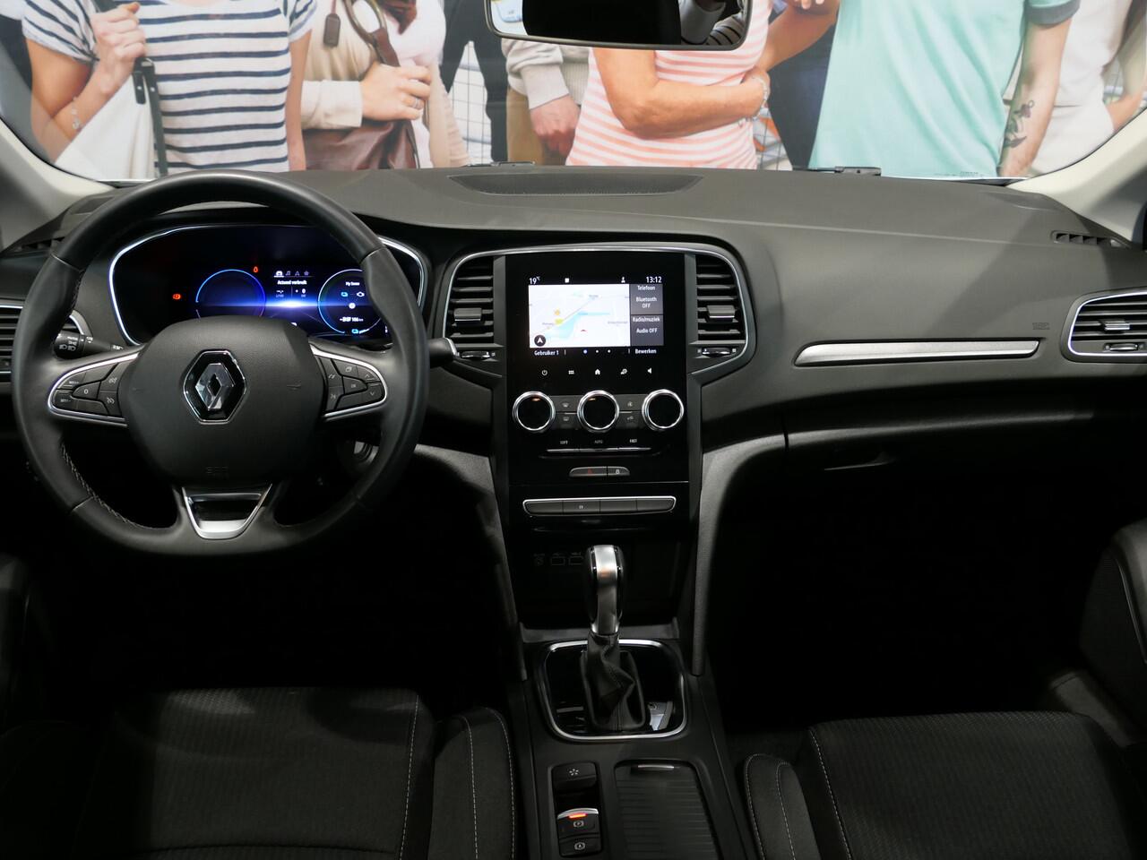 Renault MEGANE Estate 1.6 E-Tech Plug-In Hybrid 160 Zen - Navi, sensor v+a, cruise