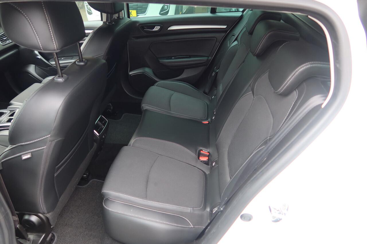 Renault MEGANE Estate 1.3 TCe 140PK Intens I TREKHAAK I PDC I CLIMA