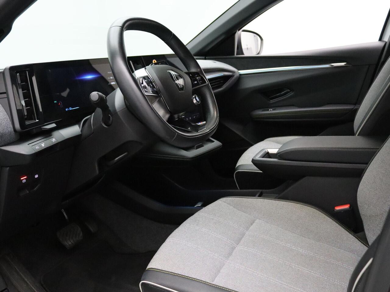 Renault MEGANE E-Tech 220pk EV60 Optimum Charge Techno 360° Camera | Adapt. Cruise | Navi | Parkeersens. v+a | Stoel-/stuurverw.