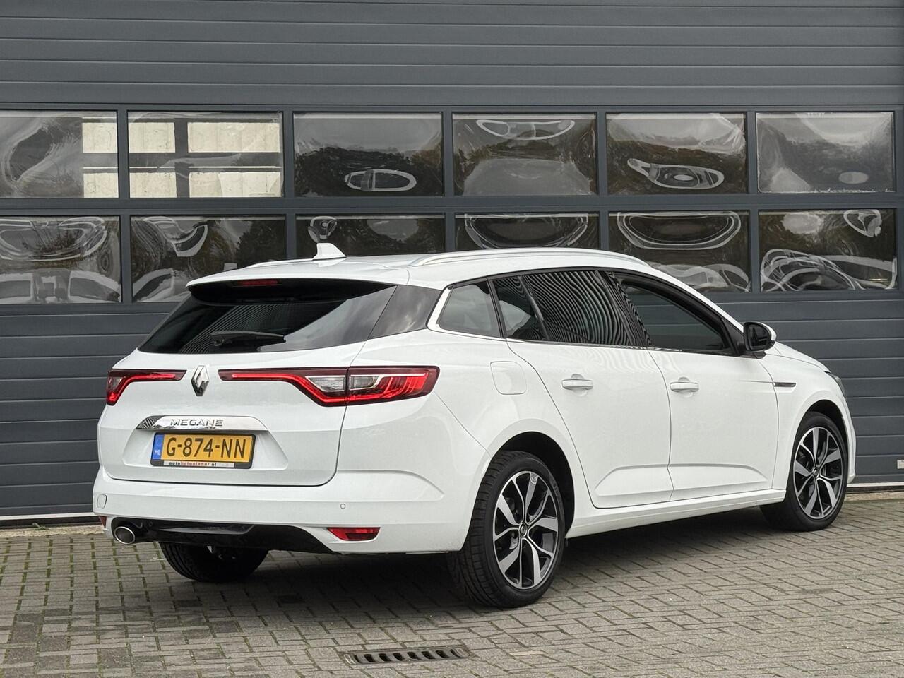 Renault MEGANE ESTATE 1.3 TCE BOSE I AUTOMAAT I APPLE CARPLAY I CLIMATE CONTROL I CRUISE CONTROL I NAVIGATIE
