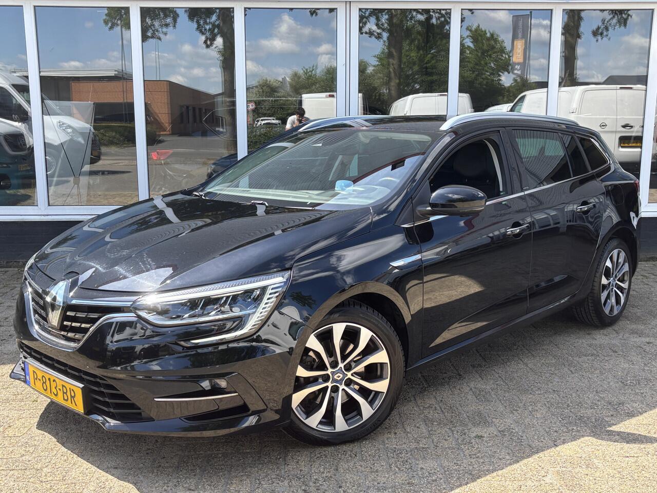 Renault MEGANE Estate 1.6 E-Tech Plug-In Hybrid 160 R.S. Line | Stuur en Stoel Verwarming | Parkeer Assist | Head Up Display