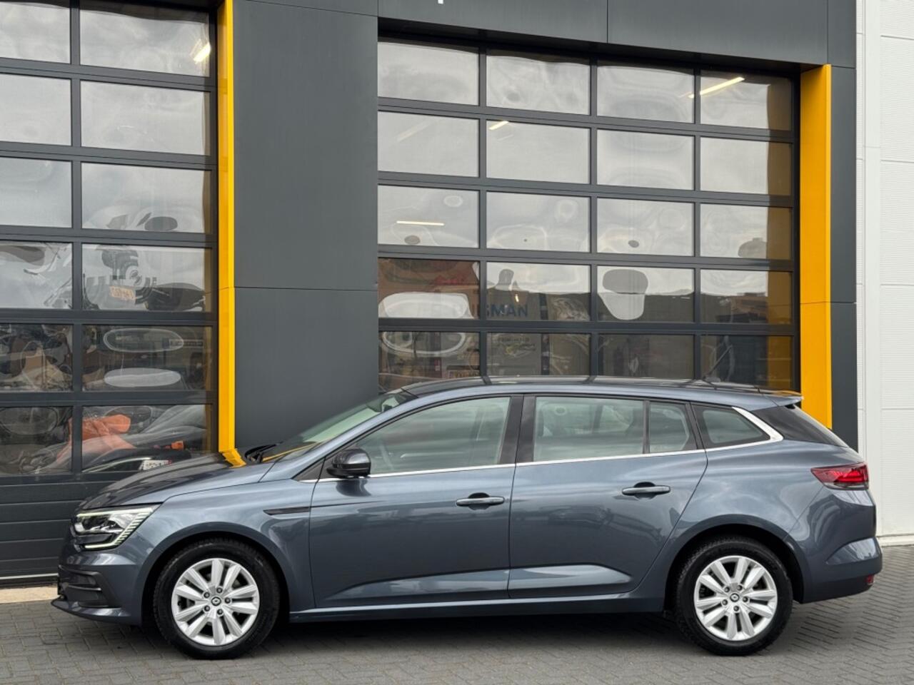Renault MEGANE Estate 1.3 TCe 140 Equilibre Navi Parkeersensoren